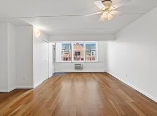 6 Renaissance Ct #20B, Brooklyn, NY 11206