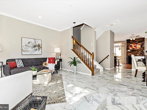 4th image of 9621 Athens Pl