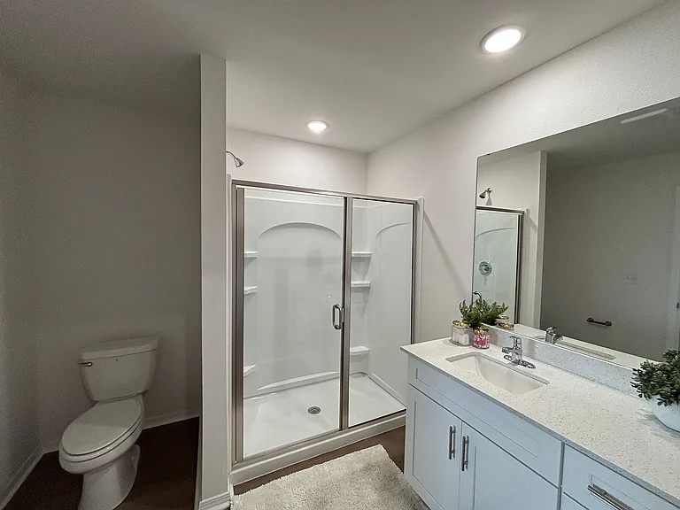 149 Preston Ln — Photo 2