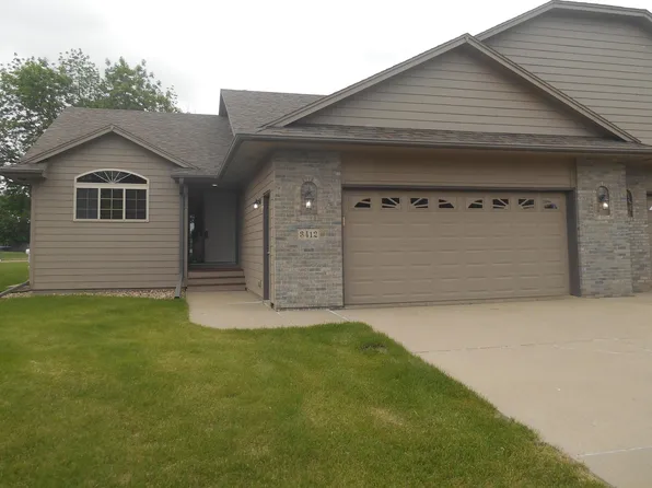 3412 S Harmony Dr, Sioux Falls, SD 57110