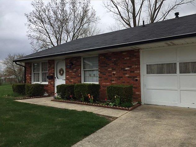 2nd image of 3332 N Argonne Ln
