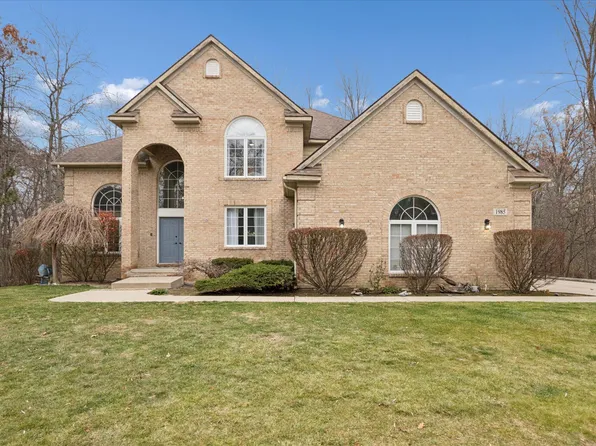 1985 Christopher Ct, West Bloomfield, MI 48324