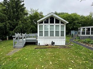 10001 E Goodall Rd #30, Durand, MI 48429