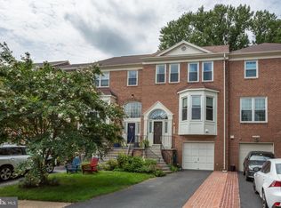 2052 Van Tuyl Pl, Falls Church, VA 22043
