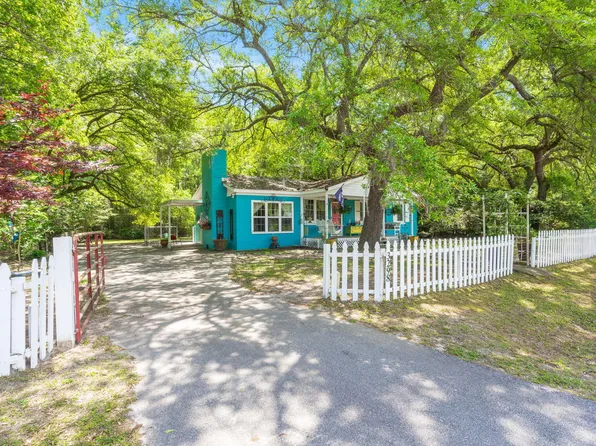 3298 Sassy Dr, Johns Island, SC 29455