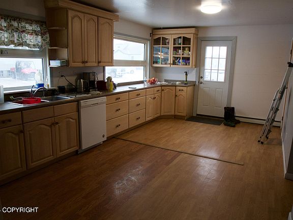 5th image of 410 W Seppala Dr