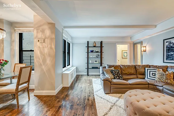 Sold by Sotheby's International Realty | media 17