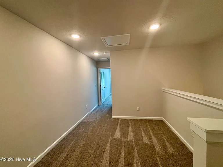 1101 Clareton Dr — Photo 16