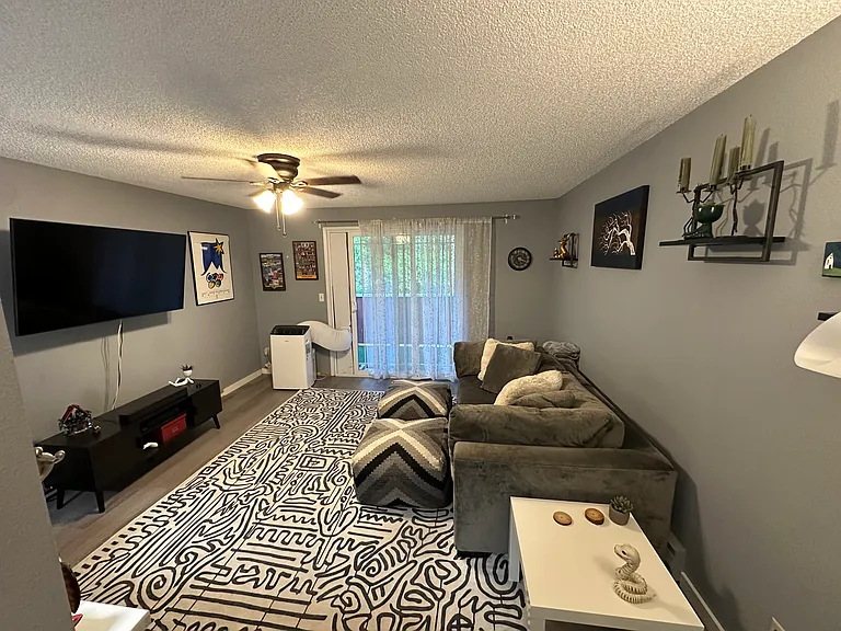 29700 SW Courtside Dr #32 — Photo 1