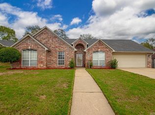 4200 Stoneybrook Dr, Bryant, AR 72022