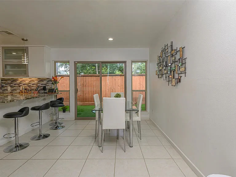 5614 Innsbruck St — Photo 11