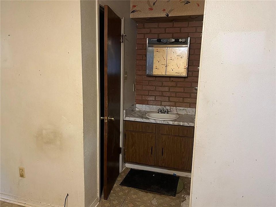 8882 Sunnyside Dr La Place LA Zillow