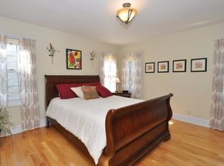 2545 N 97th St, Wauwatosa, WI 53226