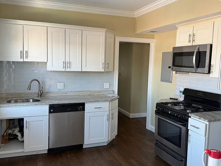 11 Maywood St #3 — Photo 14