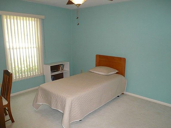 3rd image of 980 Calypso Ln