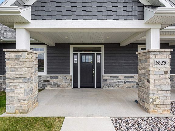 4th image of 2685 Creekwood Cir