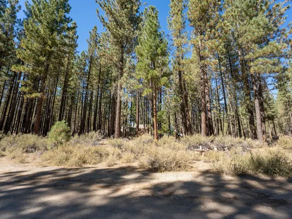 850 3rd St, Portola, CA 96122