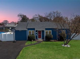 96 Sutton Dr, Stamford, CT 06906