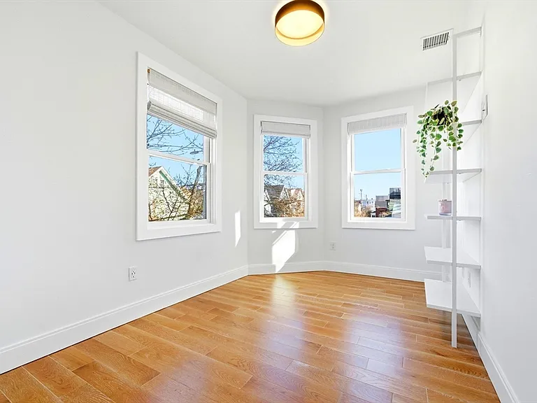 28 Cherry St #28 — Photo 18