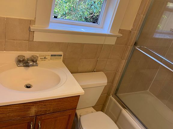 3rd image of 3939 W 7th St #9