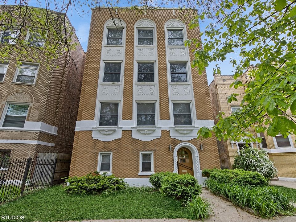 1st image of 6224 N Washtenaw Ave APT 2