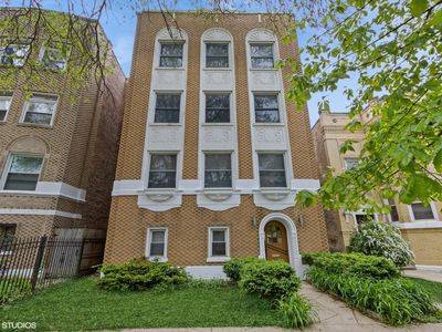 6224 N Washtenaw Ave APT 2, Chicago, IL, 60659