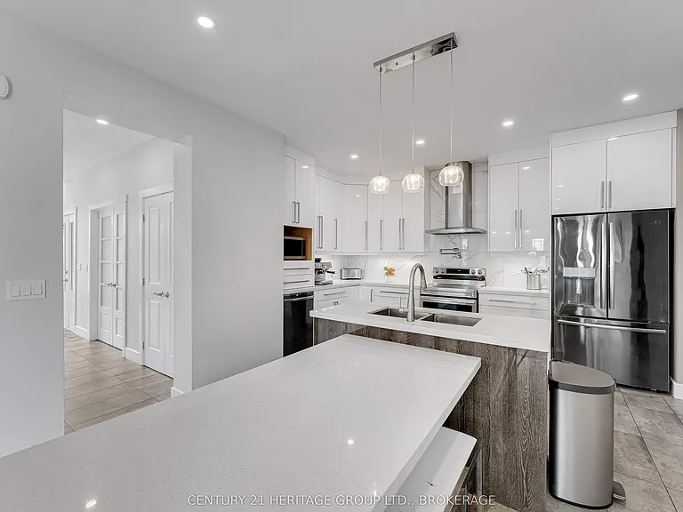 90 Aragon Rd — Photo 16