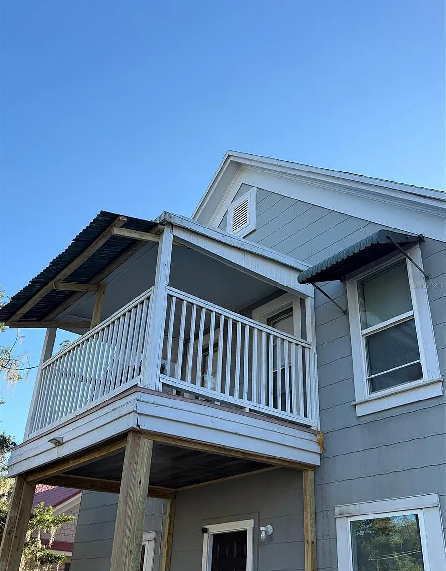 3 bed, 1.0 bath, 1095 sqft, $1,700 — Photo 3