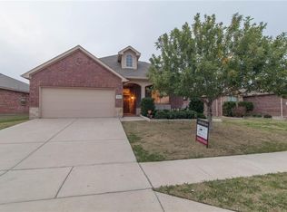 10869 Irish Glen Trl, Haslet, TX 76052