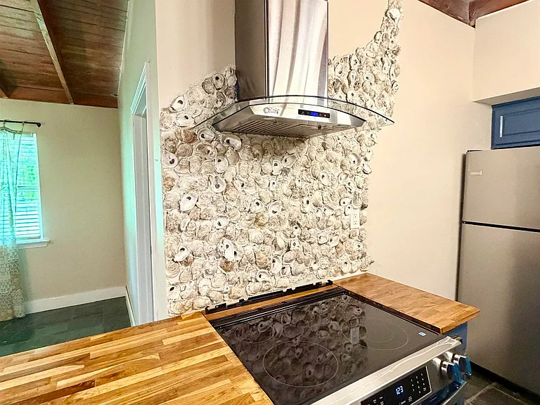 26084 Pichon Rd — Photo 9