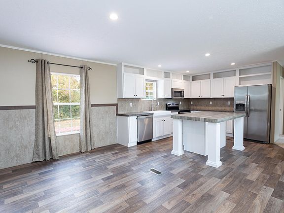 5th image of 1019 Southgate