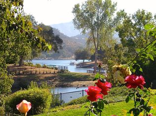 202 Lake Sherwood Dr, Thousand Oaks, CA 91361