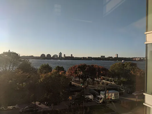 Rented by Compass | media 39