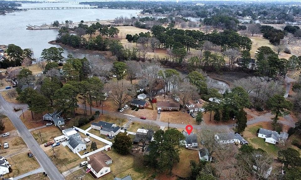 1st image of 5 Pennington Blvd