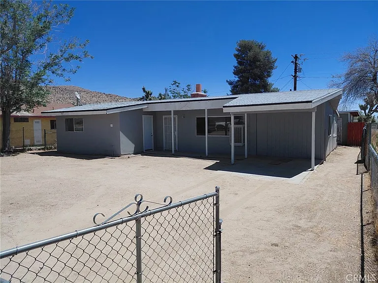 6963 Tamarisk Ave — Photo 1