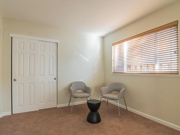 4th image of 443 Curie Dr