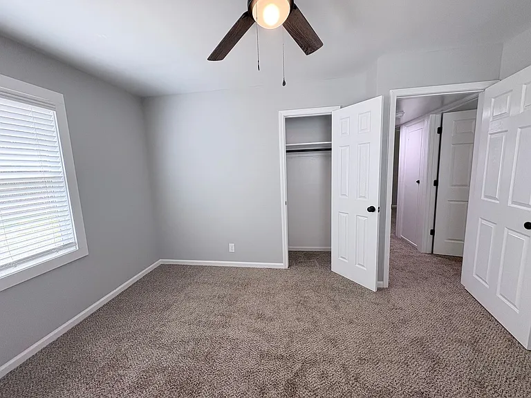 2624 Philip St — Photo 26