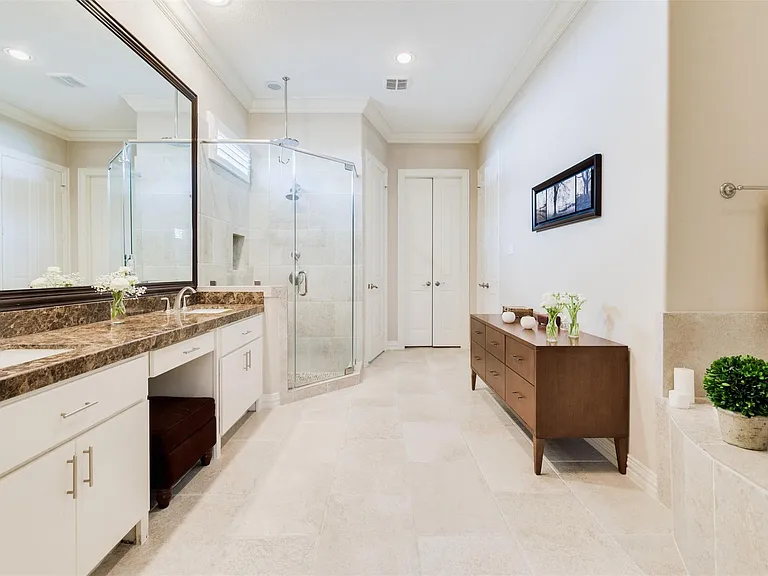 1826 Jade Hollow Ln — Photo 29