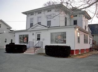 31 Broadway Ave, Mystic, CT 06355