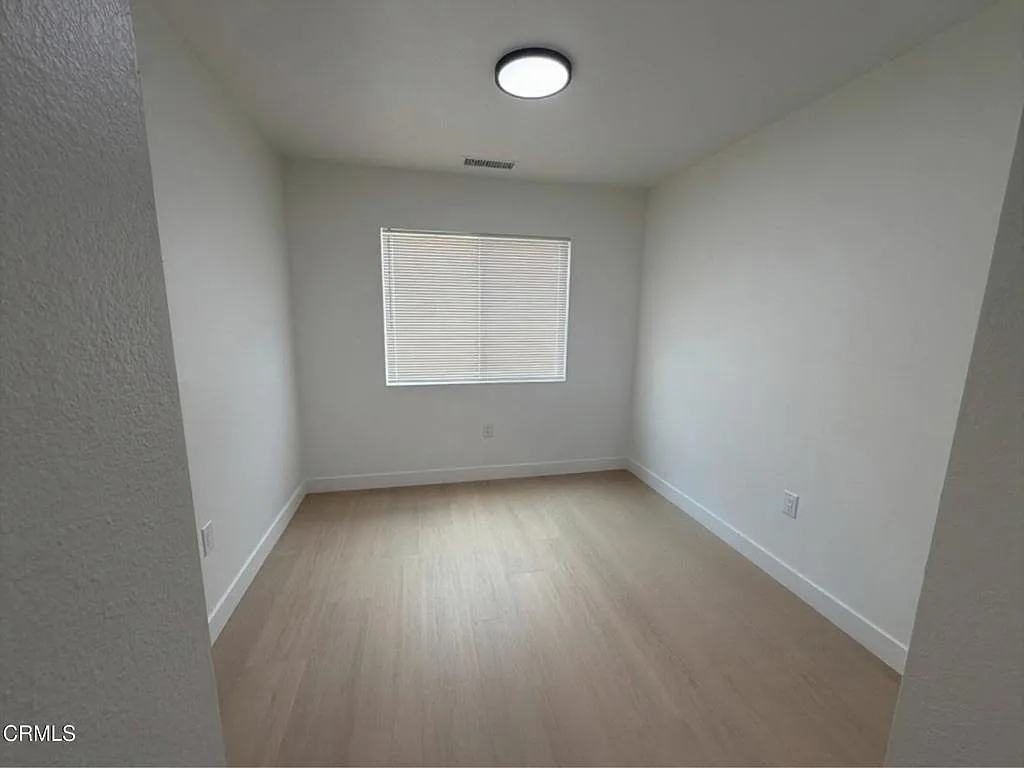 3 bed, 2.0 bath, 798 sqft, $2,500 — Photo 3