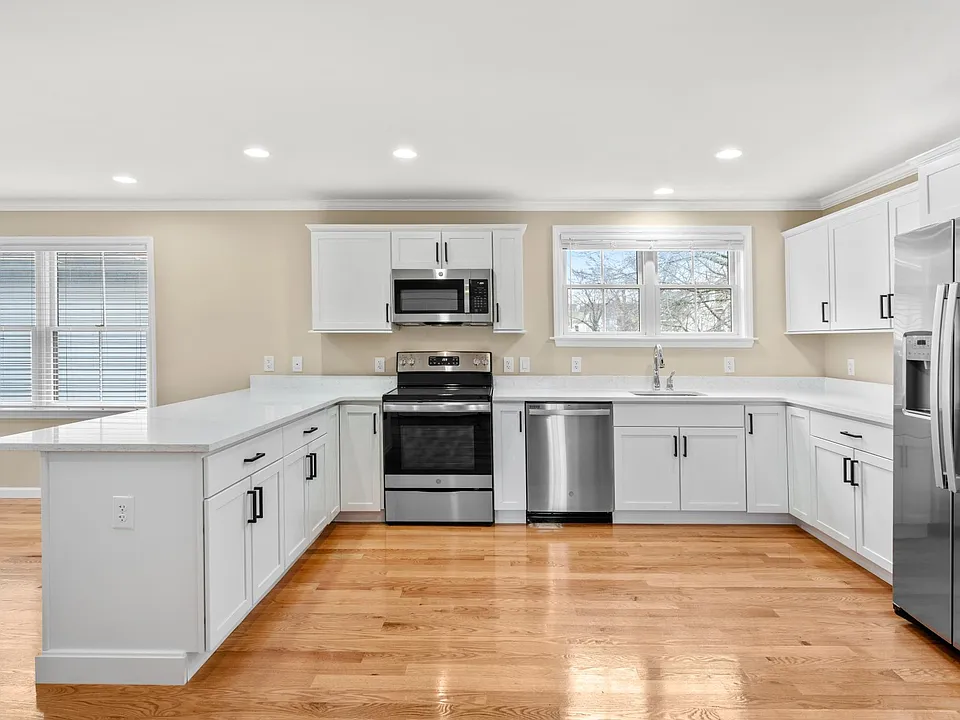 23 Richfield St #2