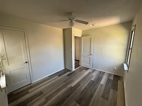 3913 Thomas Ave — Photo 7