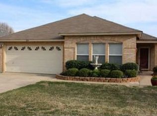 2103 Bowie Ln, Corinth, TX 76210