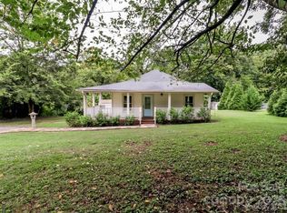 308 Oakland Ave, Belmont, NC 28012