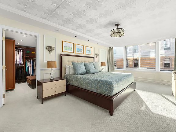5th image of 155 W 70th St #12CD