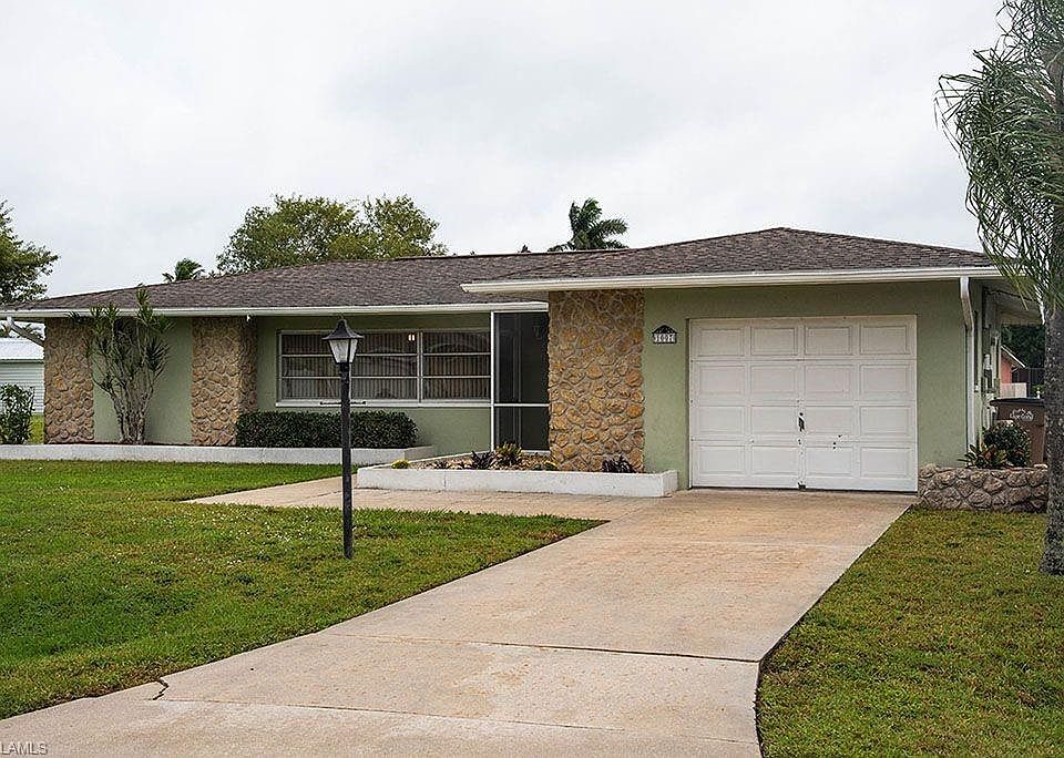 1st image of 1007 SE 13th Pl