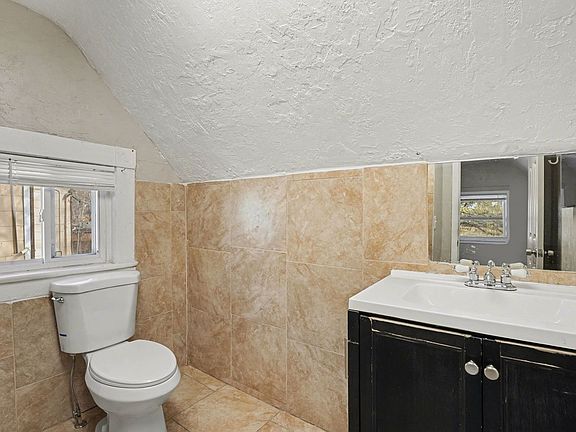 4th image of 403 N Wahsatch Ave APT 4