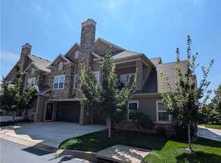 16010 Granada St APT 230, Overland Park, KS 66085
