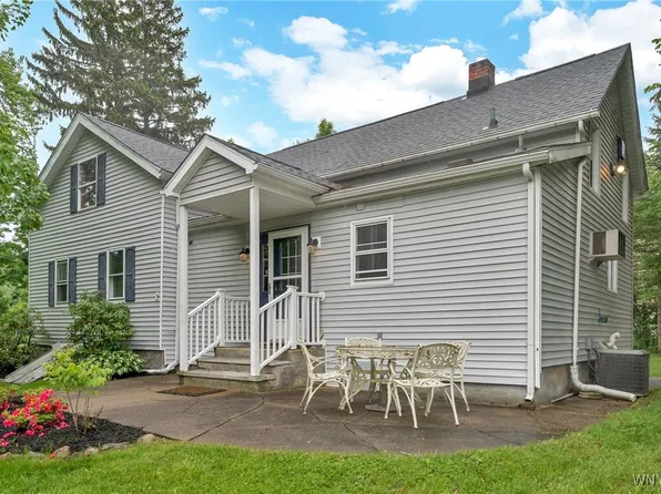 1160 Stolle Rd, Elma, NY 14059