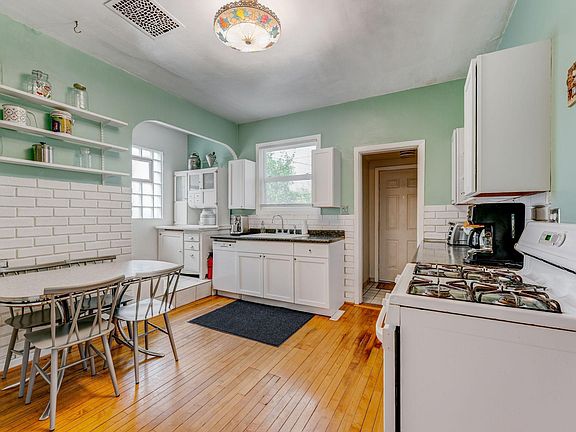 4th image of 3826 Humboldt Ave N